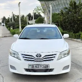 Toyota Camry 2010