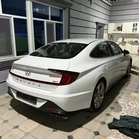 Hyundai Sonata 2021