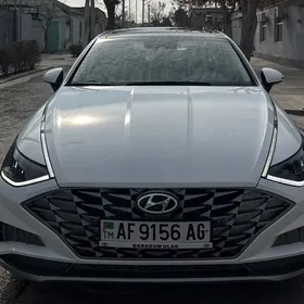 Hyundai Sonata 2021