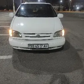 Toyota Sienna 2000