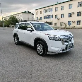 Nissan Pathfinder 2021