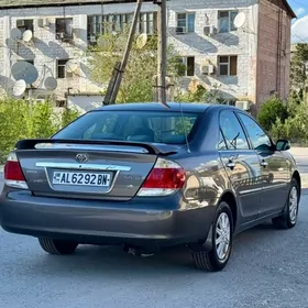 Toyota Camry 2005