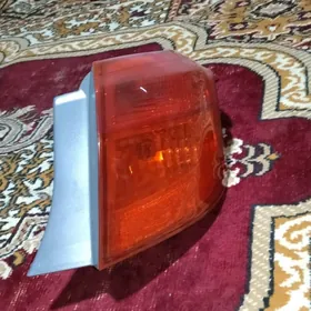 Toyota Corolla izki sag fara