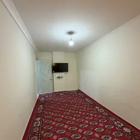 1 nji etaj 3 komnat jaý