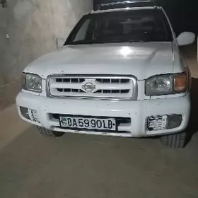 Nissan Pathfinder 2001