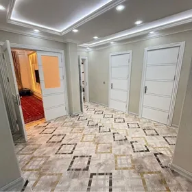 Gurtly 4/2 etaji 3 komnat