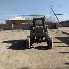 MTZ T-28 1990
