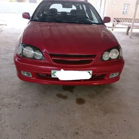 Toyota Avensis 2002