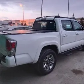 Toyota Tacoma 2018