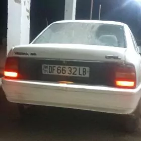Opel Vectra 1990