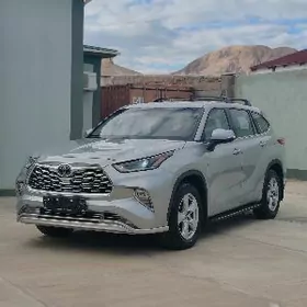 Toyota Highlander 2021
