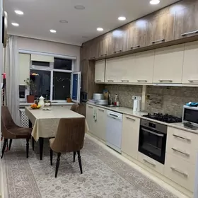 Аренда  Мир2 3 ком