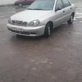 Daewoo Lanos 1998