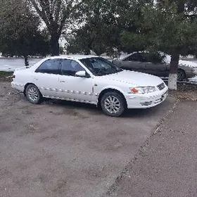 Toyota Camry 1999