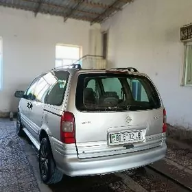 Opel Sintra 1998
