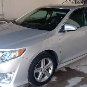 Toyota Camry 2013