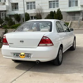 Nissan Sunny 2011