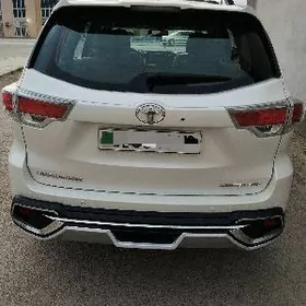 Toyota Highlander 2016