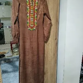 Yakaly atlas köýnek