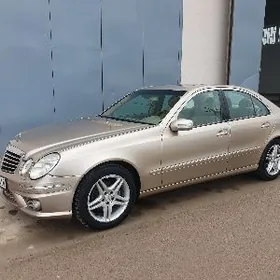 Mercedes-Benz E320 2003