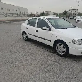 Opel Astra 2000