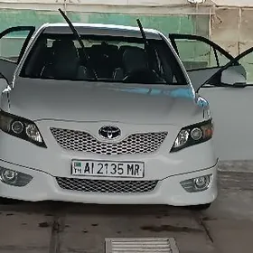 Toyota Camry 2011