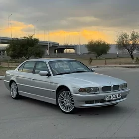 BMW 740 2001