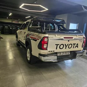 Toyota Hilux 2022