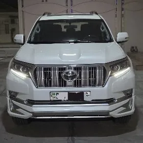 Toyota Land Cruiser Prado 2023