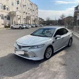 Toyota Camry 2018