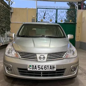 Nissan Versa 2010
