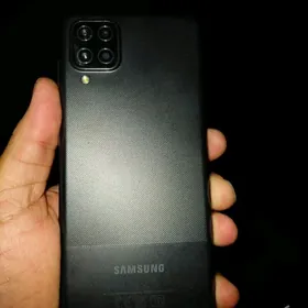 Samsung a12