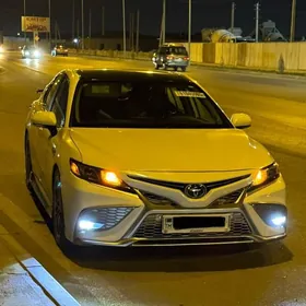 Toyota Camry 2022