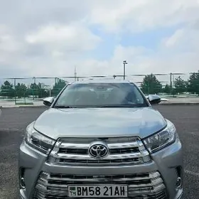 Toyota Highlander 2017