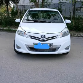Toyota Yaris 2016