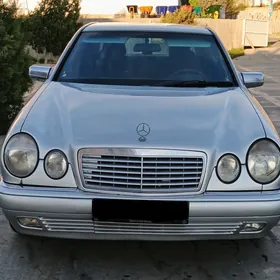 Mercedes-Benz E280 1996