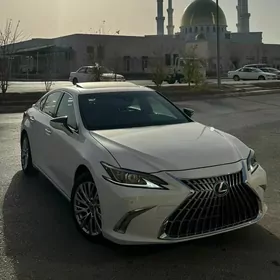 Lexus ES 350 2021