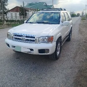 Nissan Pathfinder 2003