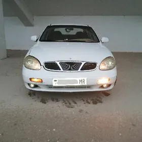 Daewoo Leganza 1998