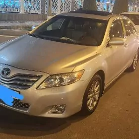 Toyota Camry 2011