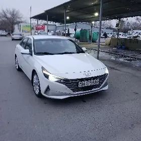 Hyundai Elantra 2021