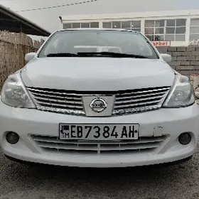 Nissan Tiida 2006