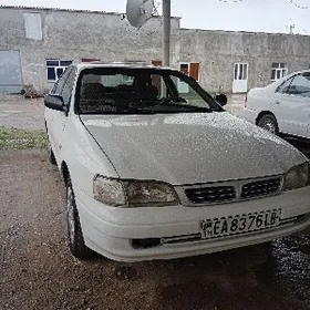 Toyota Carina 1992