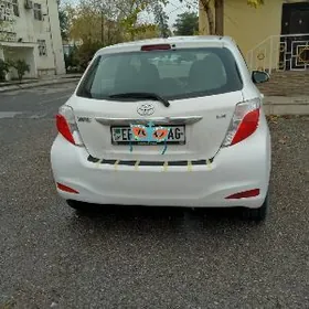 Toyota Yaris 2012