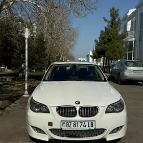 BMW E60 2003
