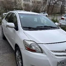 Toyota Yaris 2009