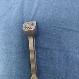 чеснокодавилка