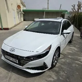 Hyundai Elantra 2021