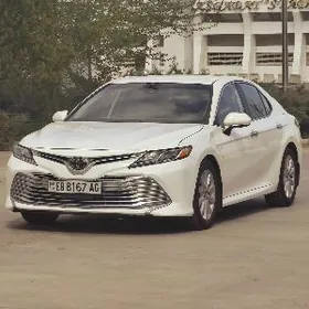 Toyota Camry 2020
