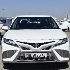 Toyota Camry 2021